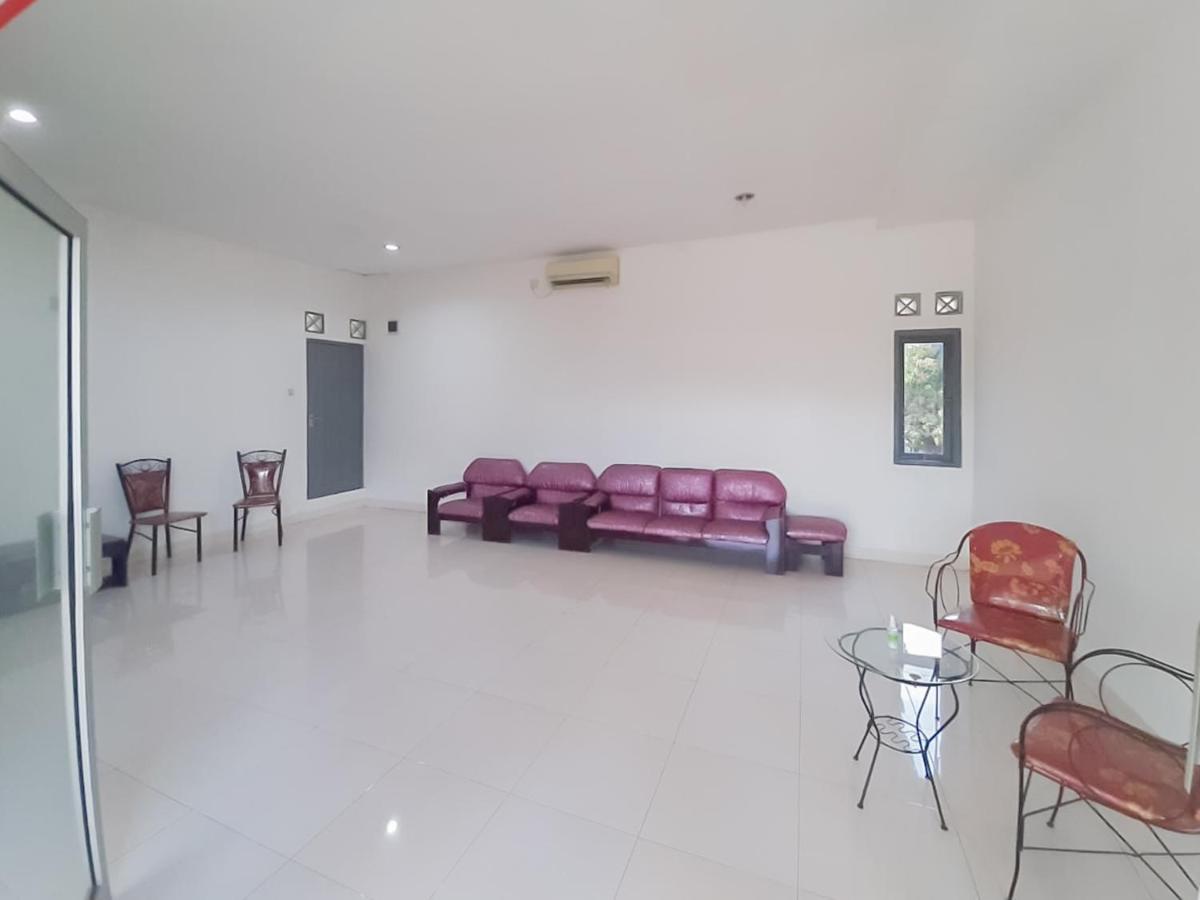 Wisma Asri Syariah Majalengka Redpartner Dawuhan Esterno foto